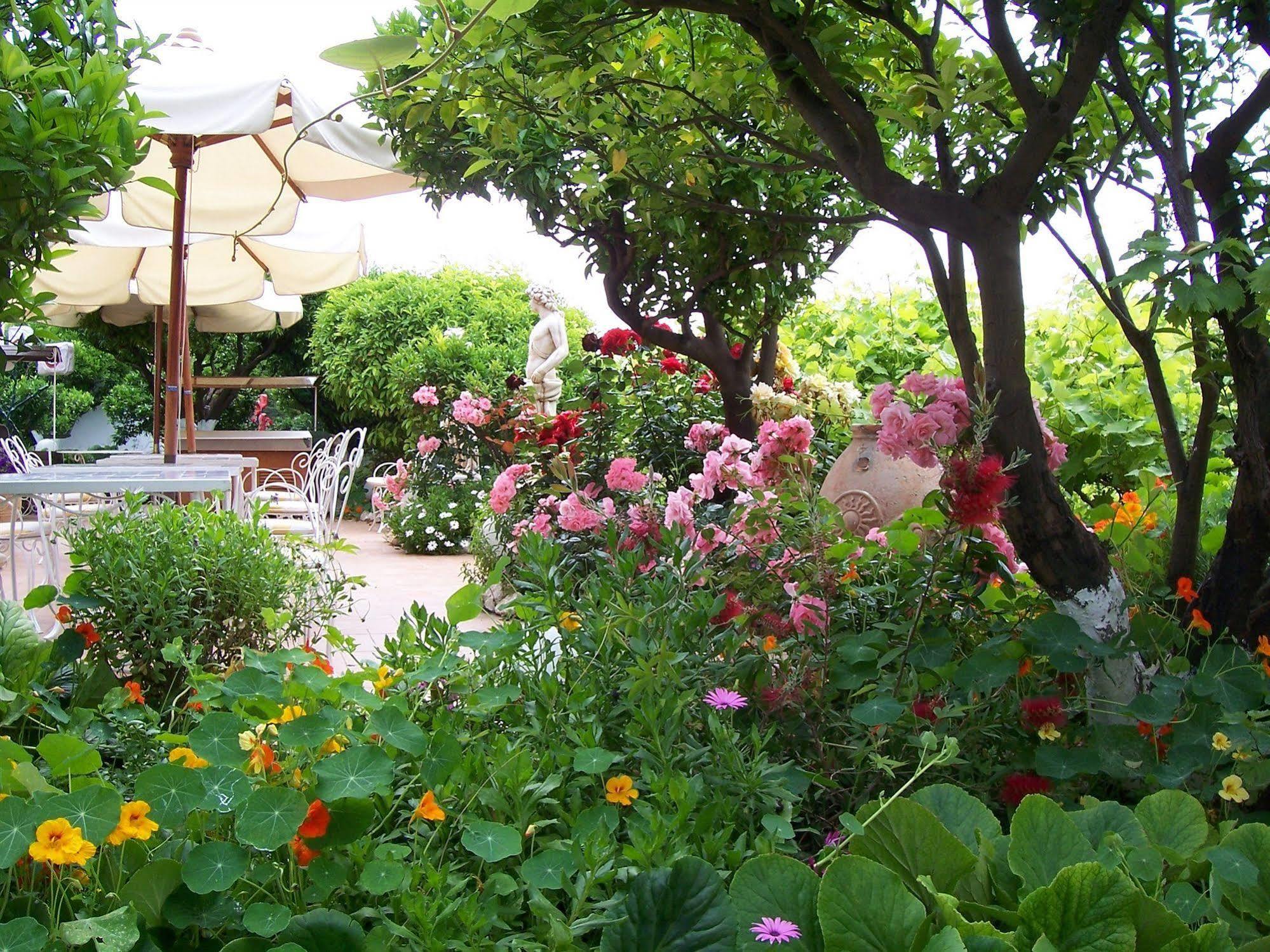 Le Hameau Hotel Saint-Paul-de-Vence Luaran gambar